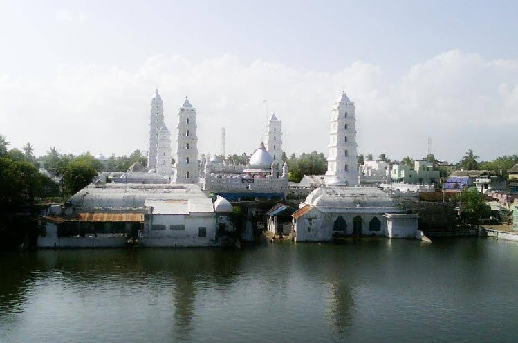 Nagore Sharif Dargah Khadar vali, Nagapattinam, Tamil Nadu - Vushii.com